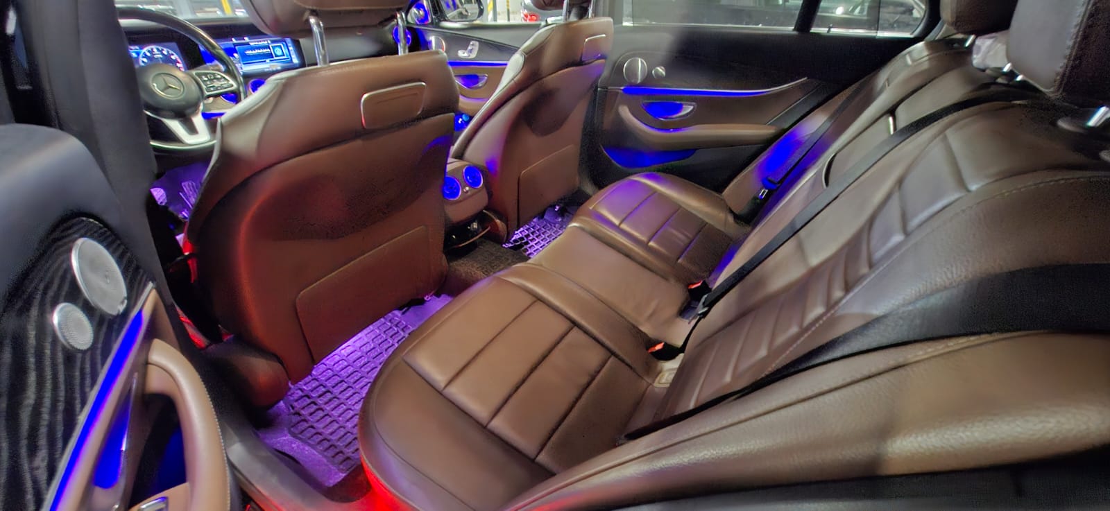 Comfort and convenience luxury vehicles